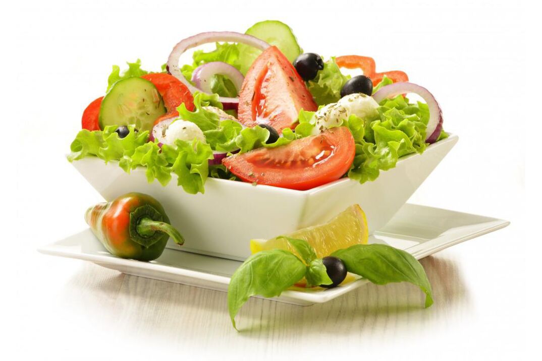 Les jours végétaux d'un régime chimique, vous pouvez préparer de délicieuses salades